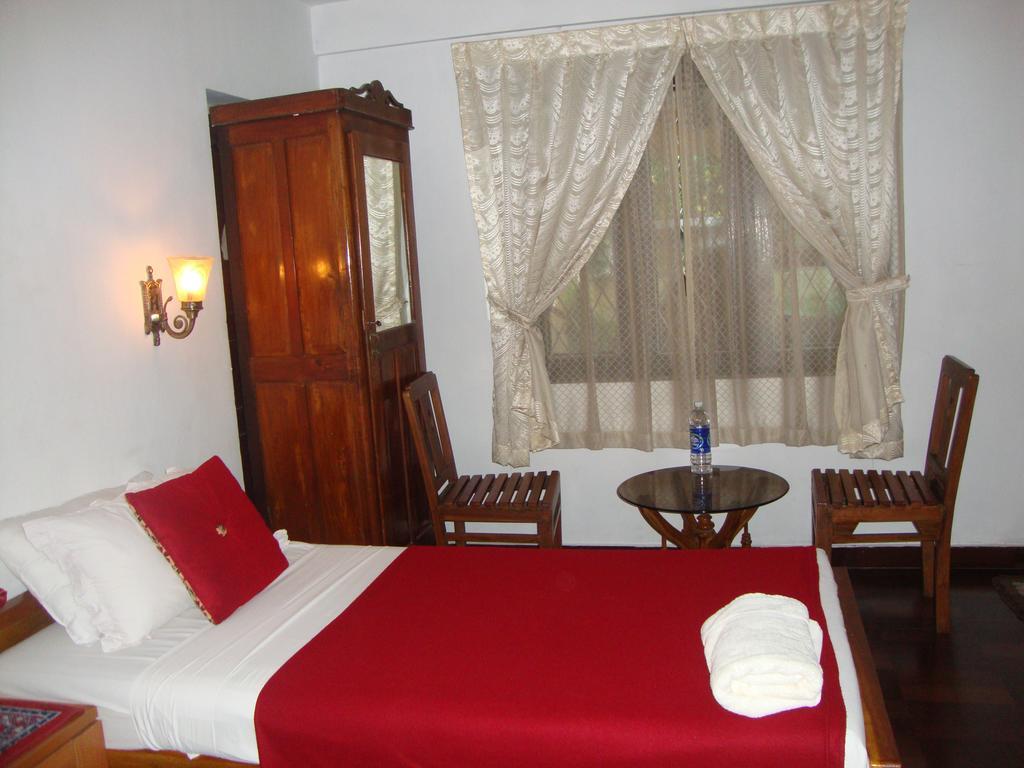 Lazar Residency Homestay Kochi Rum bild