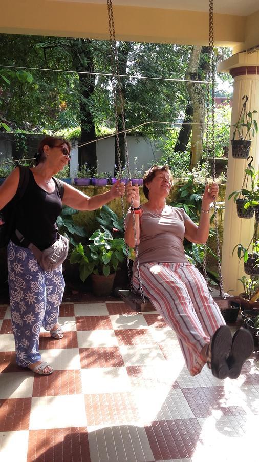 Lazar Residency Homestay Kochi Exteriör bild