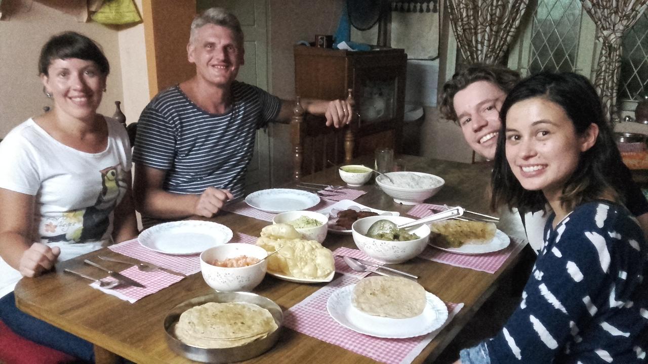 Lazar Residency Homestay Kochi Exteriör bild